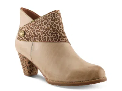 L'artiste Here Kitty Bootie In Brown