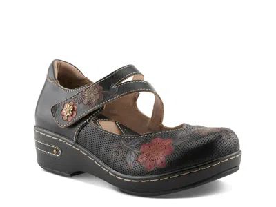 L'artiste Mamataish Mary Jane In Multi