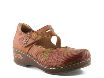 L'artiste Mamataish Mary Jane In Brown