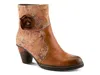 L'artiste Naima Bootie In Multi