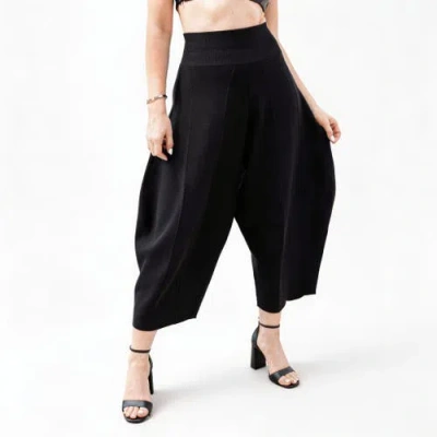Las Loungewear The Japan Knit Jogger In Black