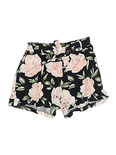 Pre-owned Lascana Shorts In Black