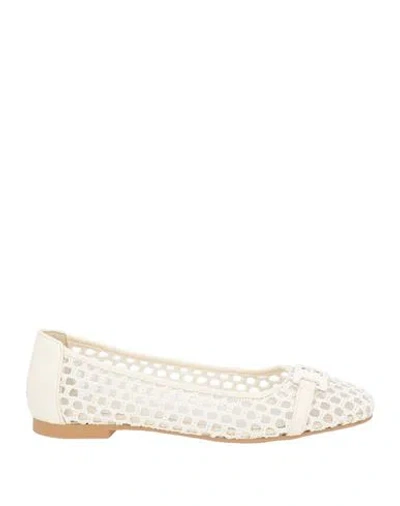 Laura Biagiotti Woman Ballet Flats Cream Size 9 Synthetic Material In White