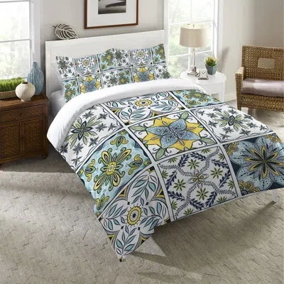 Laural Home Blue Sunrise Medallion Comforter By  In Blue;white;green