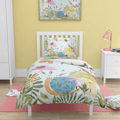 Laural Home Bugalicious Pals Bugalicious Pals Comforter