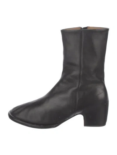 Pre-owned Lauren Manoogian Leather Boots In Black