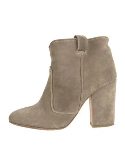 Pre-owned Laurence Dacade Suede Boots In Neutrals