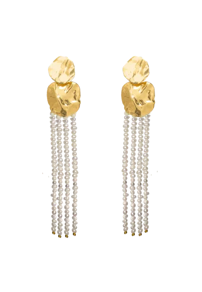 Lavani Jewels Liliana Pearl Earrings In Metallic