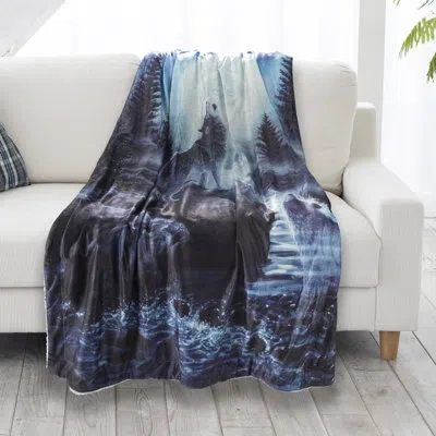 Lavish Home Howling Wolf Sherpa Fleece Throw In White;navy
