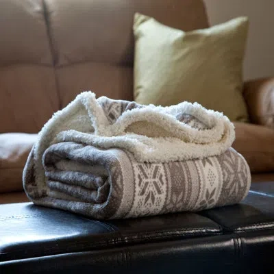 Lavish Home Reversible Fleece Blanket - 50-inch X 60-inch Machine-washable Sherpa Throw With Snowflakes - Cozy B In White;gray