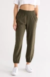Layer 8 Mid Trail Pants In Forest S