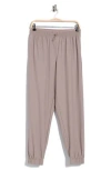 Layer 8 Weekend Joggers In Driftwood