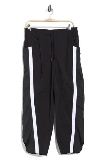 Layer 8 Whitney Woven Pants In Black