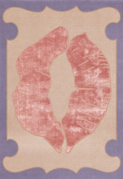 .layered Lips 9'10" X 13'1"