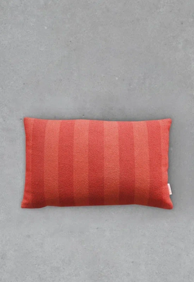 .layered Luca Red Stripe 1'4" X 1'12"