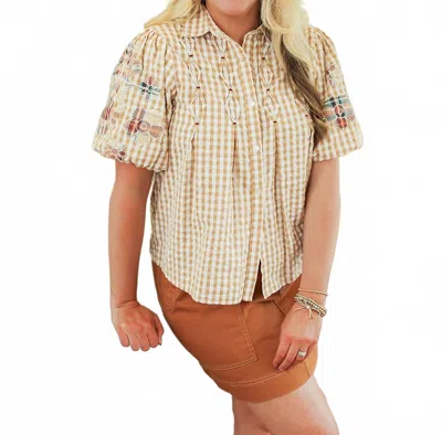 Layerz Clothing Brinley Short Sleeve Button Up Top In Tan In Multi