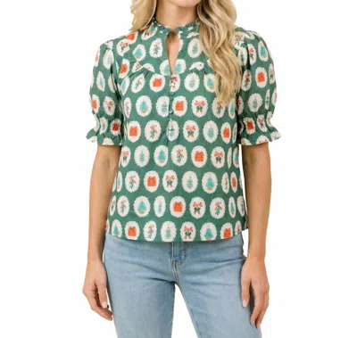 Layerz Clothing Lauren Short Sleeve Top In Christmas In Multi
