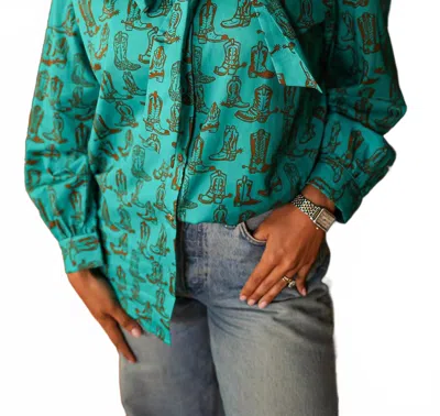 Layerz Clothing Sadie Long Sleeve Top In Boots In Blue