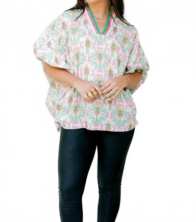 Layerz Clothing Tori Short Sleeve Top In Nutcracker In White