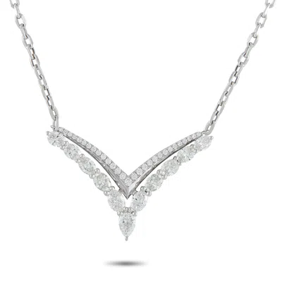 Lb Exclusive 18k White Gold 2.20 Ct Diamond Chevron Necklace Ank-19822 In Silver