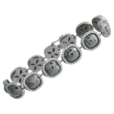 Pre-owned Lb Exclusive 18k White Gold 32.95ct White And Black Diamond Bracelet Mf29-012926