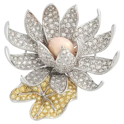 Pre-owned Lb Exclusive 18k White Gold 5.84ct Diamond And Conch Pearl Flower Brooch Mf25-052126