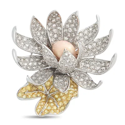 Lb Exclusive 18k White Gold 5.84ct Diamond And Conch Pearl Flower Brooch Mf25-052126 In Silver