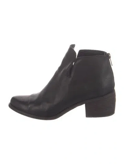 Pre-owned Ld Tuttle Leather Boots In Black