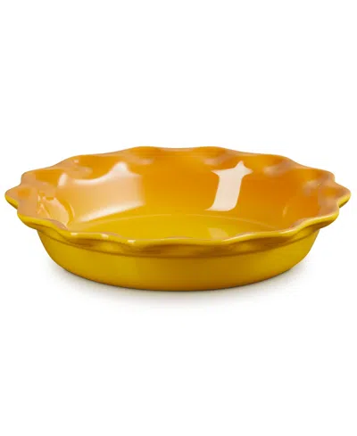 Le Creuset Heritage 9-inch Stoneware Pie Dish In Yellow