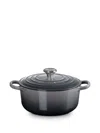 Le Creuset Cast Iron Casserole (26cm) In 灰色