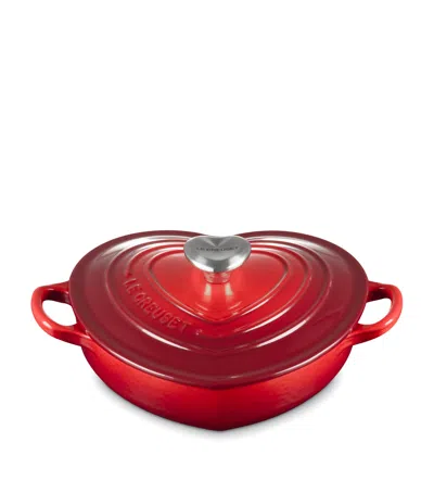 Le Creuset Cast Iron Heart Shallow Casserole Dish In Red