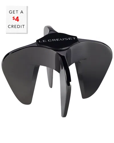Le Creuset Champagne Star With $4 Credit In Black