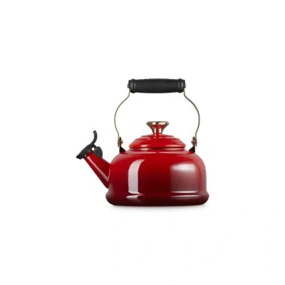 Le Creuset Enamel On Steel Whistling Kettle 1.7 Qt Cerise Light Gold Heart Knob In Red
