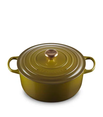 Le Creuset Enamelled Cast Iron Round Casserole Dish In Green