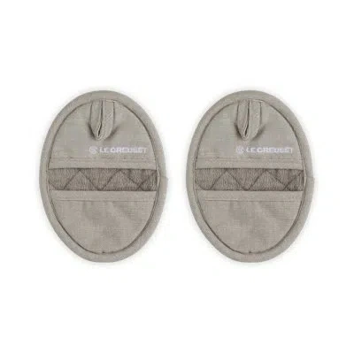 Le Creuset Mini Oven Mitts 8 In Brown