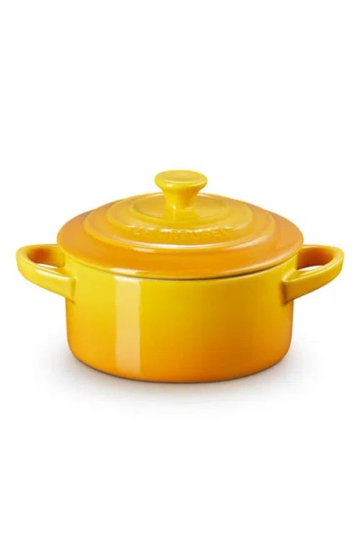 Le Creuset Mini Round Baking Dish In Yellow