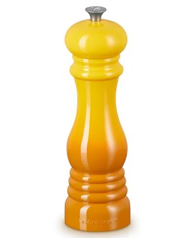 Le Creuset Salt Mill With Adjustable Grind Setting In Yellow