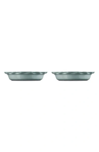 Le Creuset Set Of 2 9-inch Heritage Stoneware Pie Dishes In Sea Salt
