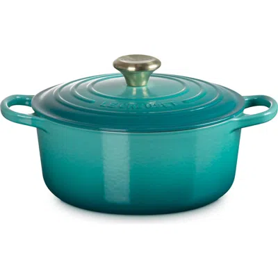 Le Creuset Signature 4.5-quart Round Enamel Cast Iron Dutch Oven In Blue