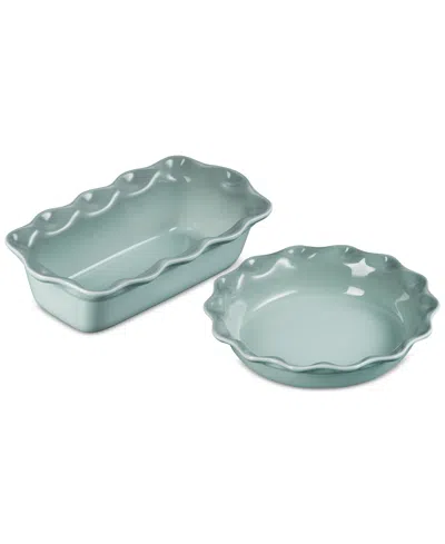 LE CREUSET STONEWARE HERITAGE PIE DISH & FLUTED LOAF PAN SET