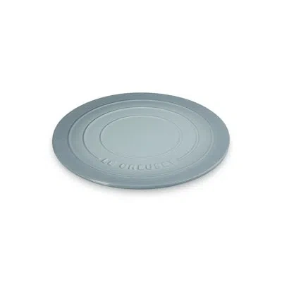 Le Creuset Stoneware Round Pizza Stone, 15" In Sea Salt