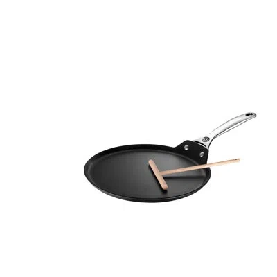 Le Creuset Toughened Nonstick Crepe Pan With Rateau In Black