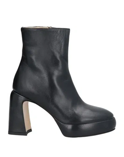 Le Fabian Woman Ankle Boots Black Size 6 Leather