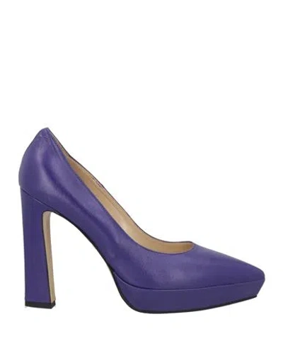 Le Fabian Woman Pumps Purple Size 10 Leather