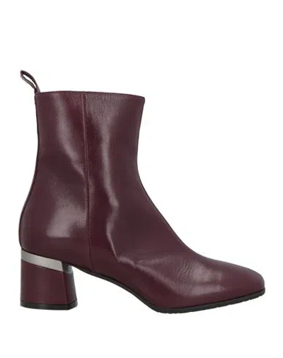 Le Gazzelle Woman Ankle Boots Burgundy Size 7 Leather In Red