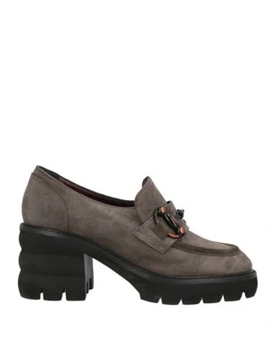 Le Gazzelle Woman Loafers Grey Size 6 Leather