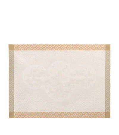 Le Jacquard Français Linen Évasion Céleste Placemat In Sand