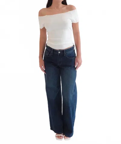 Le Lis Basic Everyday Tee In White