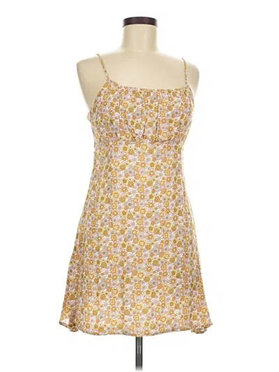 Pre-owned Le Lis Casual Dress In Yellow