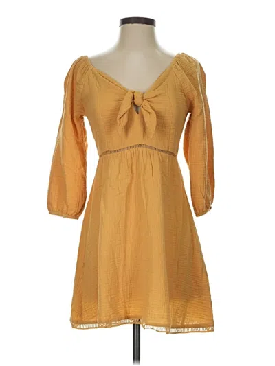 Pre-owned Le Lis Casual Dress In Yellow